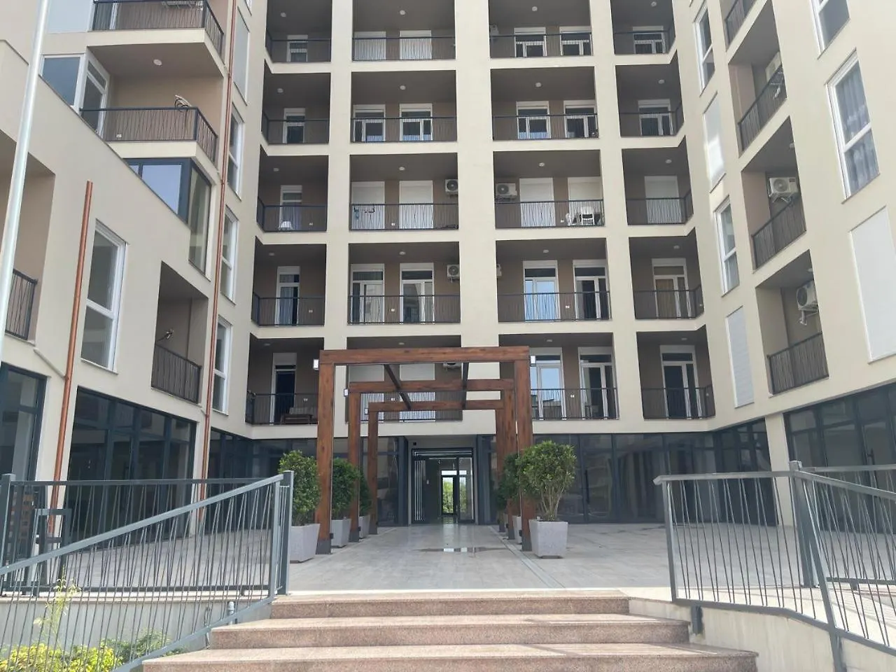 Stivens Holiday Apartments Shëngjin